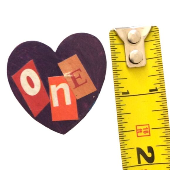 Valentines Day Brooch Heart One Pin Wood Handpainted Folk Art Simple Purple. - Picture 2 of 16